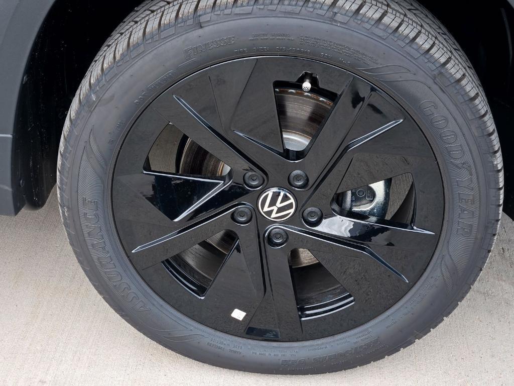 new 2026 Volkswagen Taos car, priced at $29,119