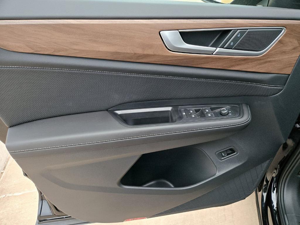 new 2026 Volkswagen Atlas car, priced at $40,855