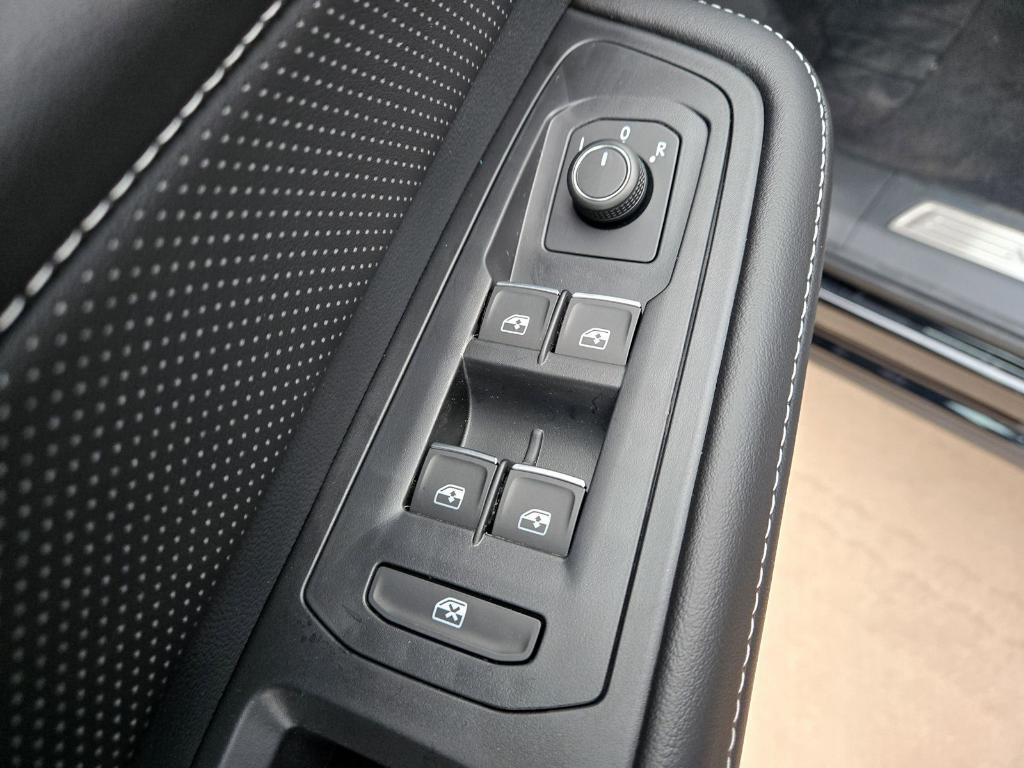 new 2026 Volkswagen Atlas car, priced at $40,855