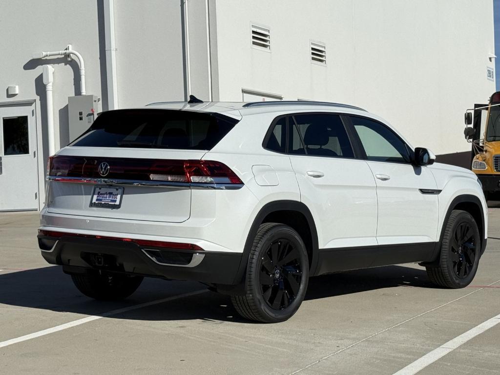 new 2026 Volkswagen Atlas Cross Sport car, priced at $41,486