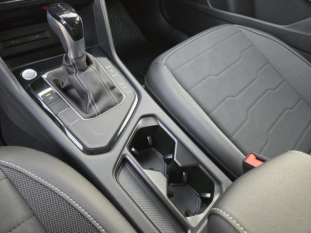 new 2026 Volkswagen Taos car, priced at $31,130