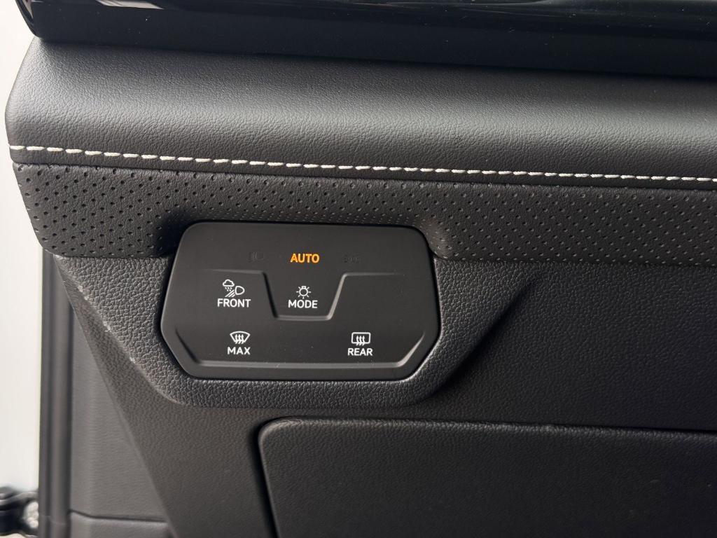 new 2026 Volkswagen Atlas car, priced at $42,267