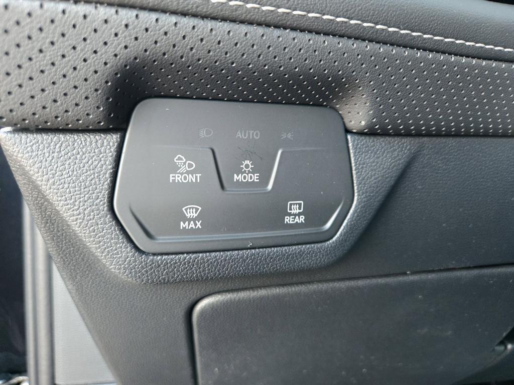 new 2026 Volkswagen Atlas Cross Sport car, priced at $41,058