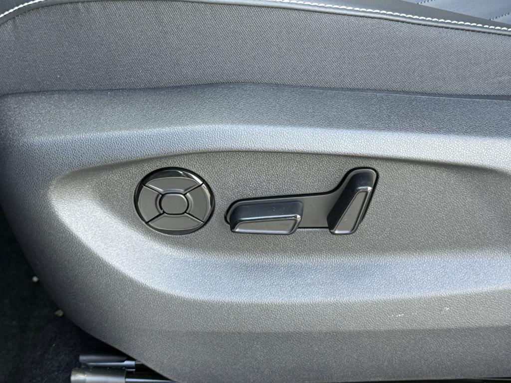 new 2026 Volkswagen Tiguan car, priced at $33,116