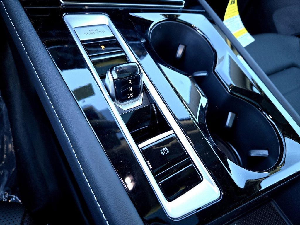 new 2025 Volkswagen Atlas car, priced at $36,038