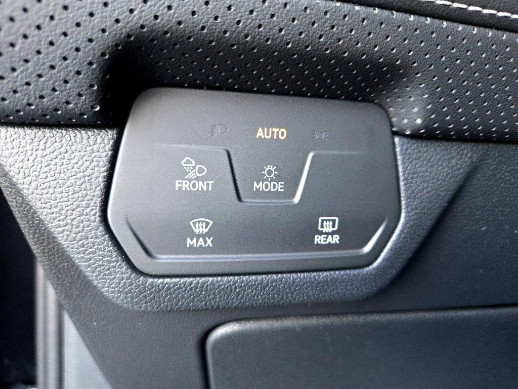 new 2025 Volkswagen Atlas car, priced at $36,038