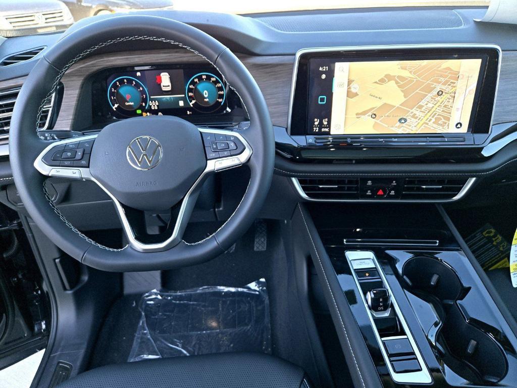 new 2025 Volkswagen Atlas car, priced at $36,038
