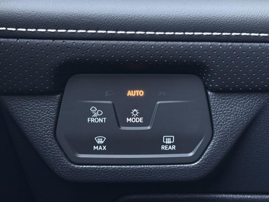 new 2026 Volkswagen Atlas car, priced at $40,859