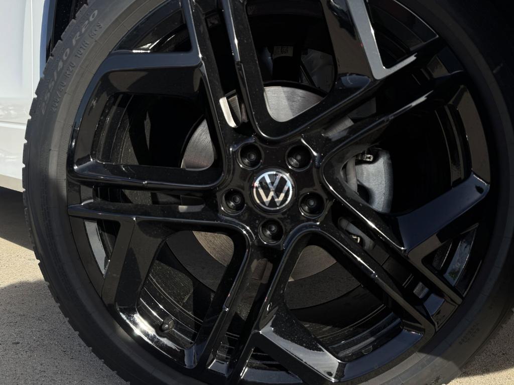 new 2026 Volkswagen Tiguan car, priced at $38,341