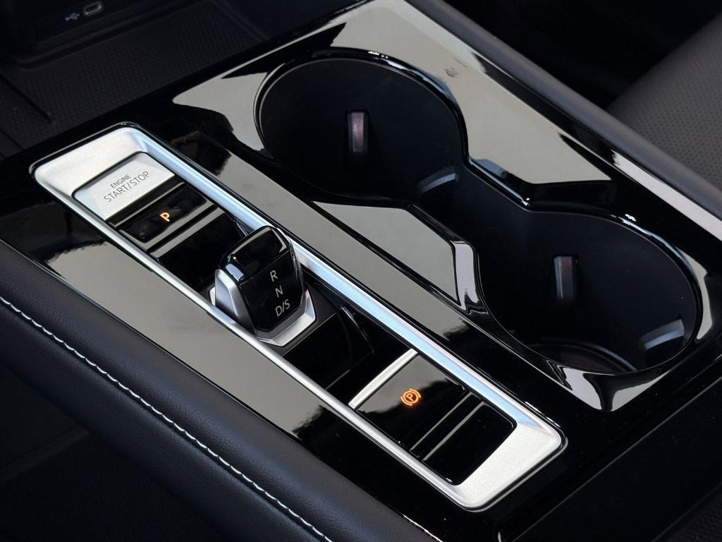 new 2026 Volkswagen Atlas Cross Sport car, priced at $41,486