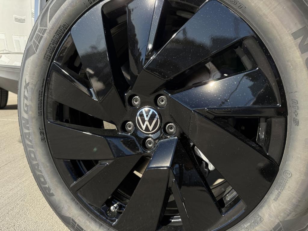 new 2026 Volkswagen Atlas Cross Sport car, priced at $41,486