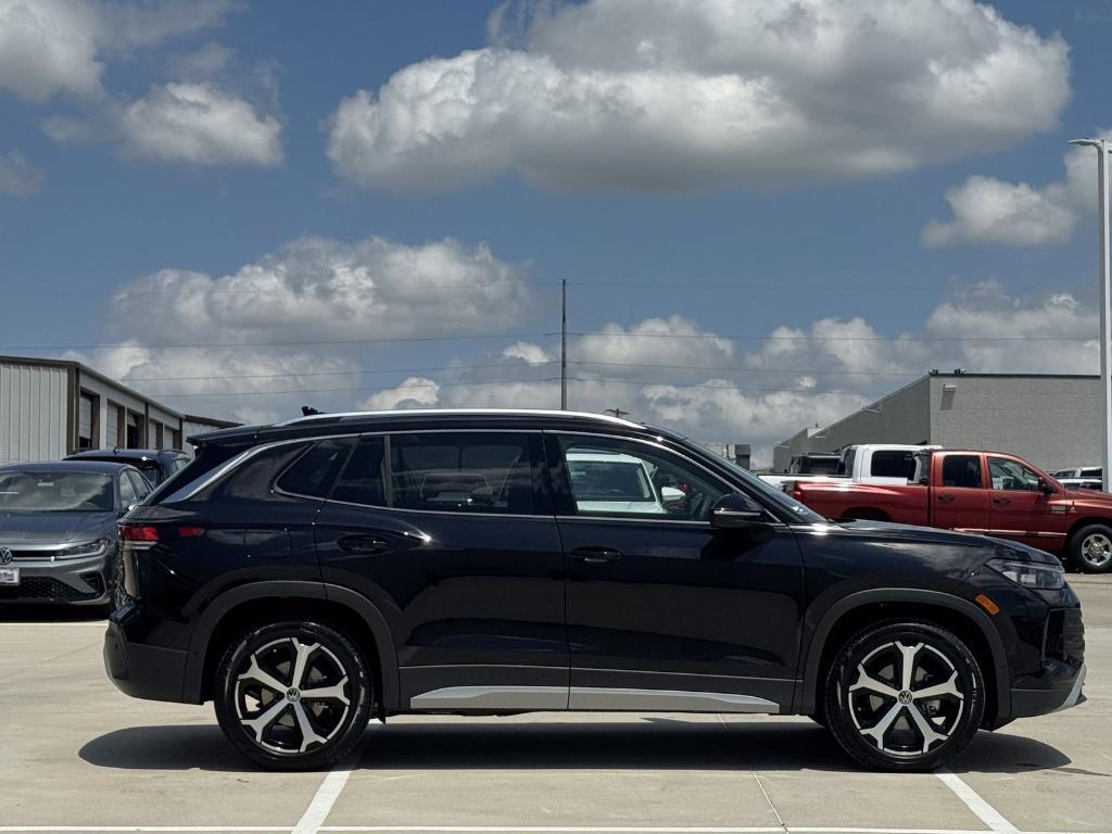 new 2026 Volkswagen Tiguan car, priced at $32,166