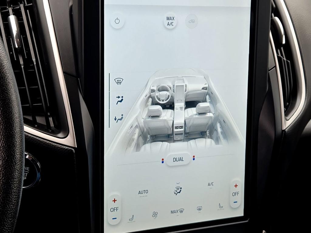 used 2024 Ford Edge car, priced at $25,631