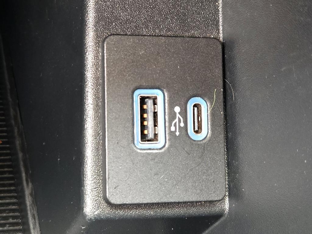 used 2024 Ford Edge car, priced at $25,631