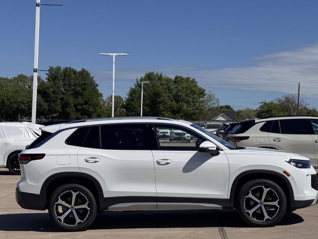 new 2026 Volkswagen Tiguan car, priced at $32,427