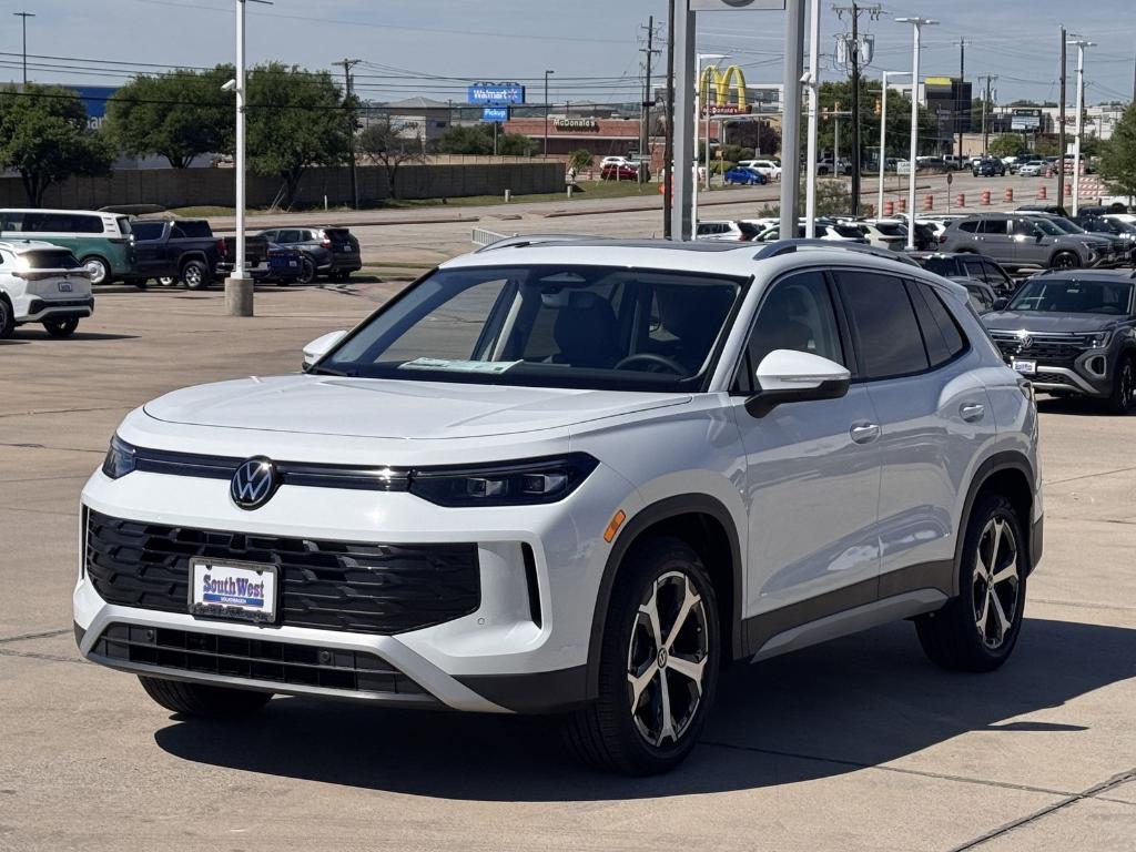 new 2026 Volkswagen Tiguan car, priced at $32,427