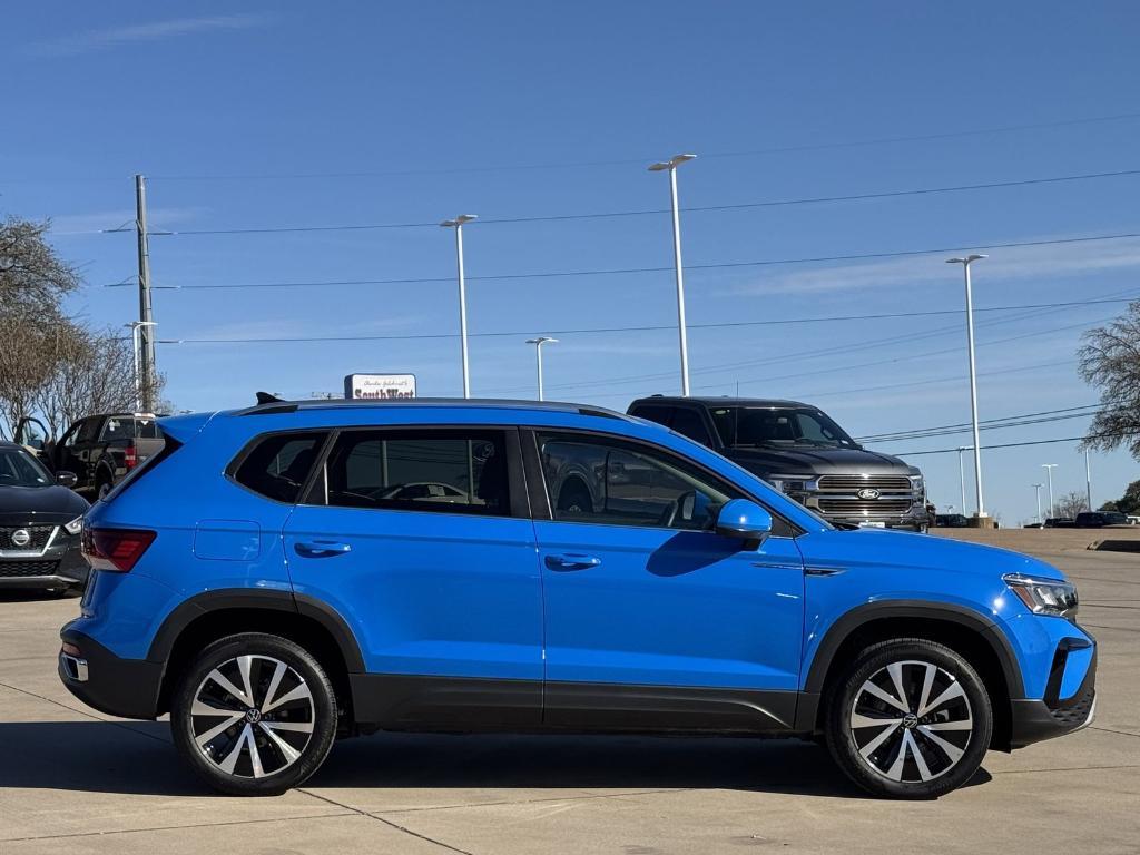 new 2024 Volkswagen Taos car, priced at $23,677