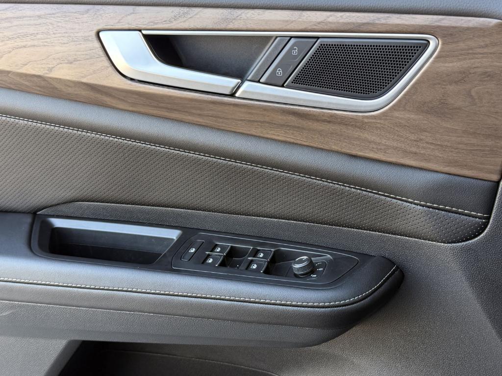 new 2026 Volkswagen Atlas car, priced at $41,839