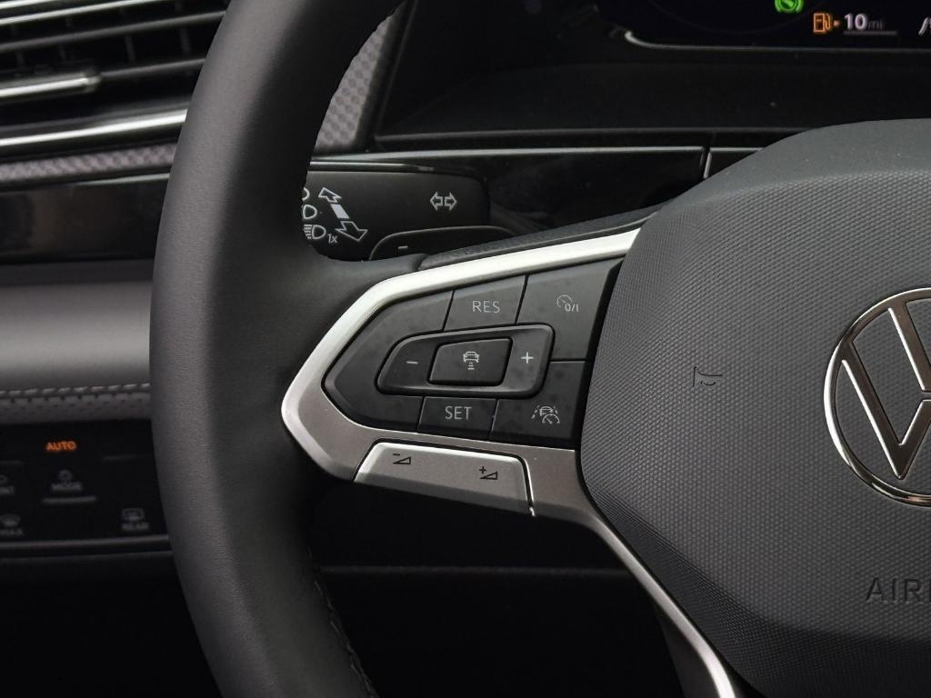 new 2026 Volkswagen Atlas car, priced at $47,676