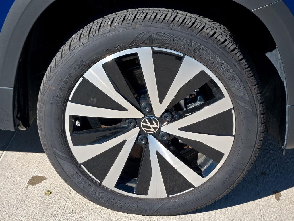 new 2024 Volkswagen Taos car, priced at $24,241