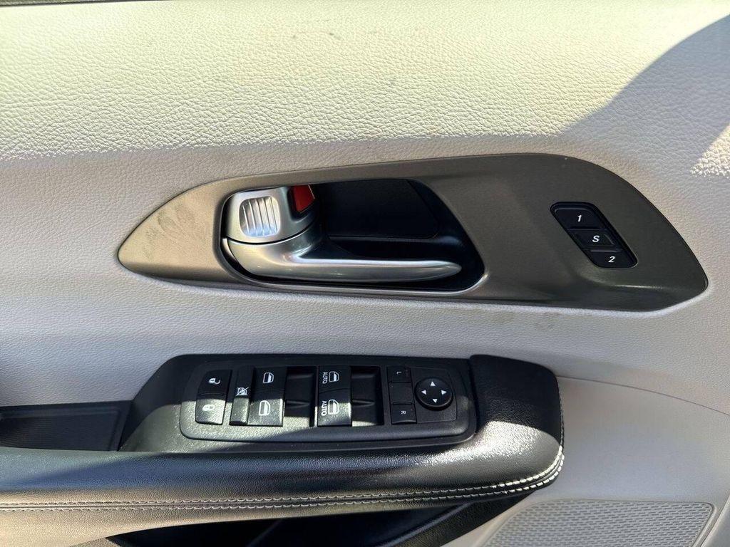 used 2022 Chrysler Pacifica car, priced at $23,000