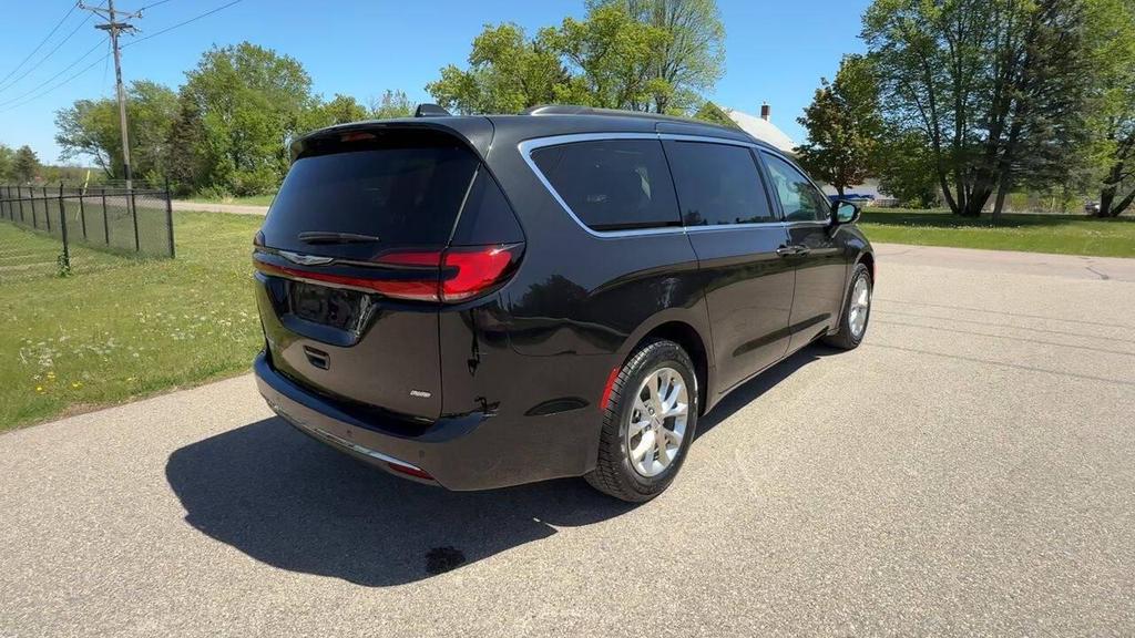 used 2022 Chrysler Pacifica car, priced at $23,000