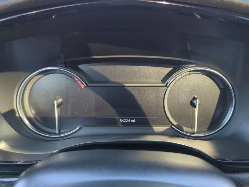 used 2022 Cadillac XT5 car, priced at $24,862