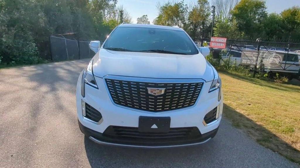 used 2022 Cadillac XT5 car, priced at $24,862