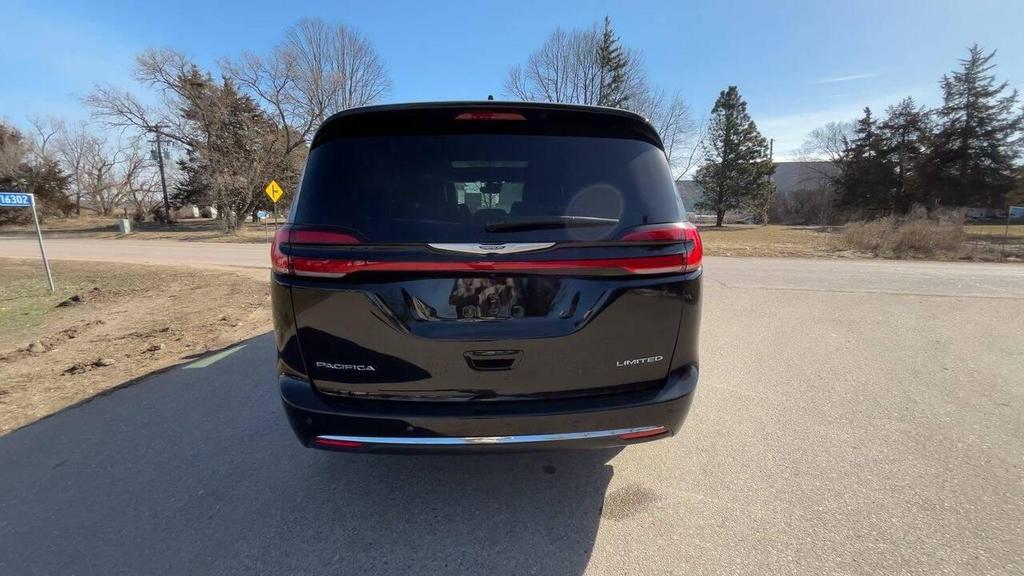 used 2026 Chrysler Pacifica car, priced at $37,448