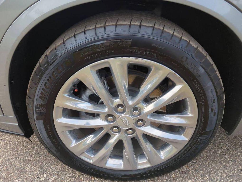 used 2024 Cadillac XT6 car, priced at $38,495