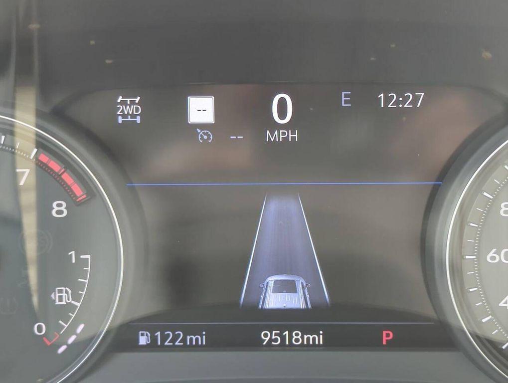 used 2024 Cadillac XT6 car, priced at $38,495