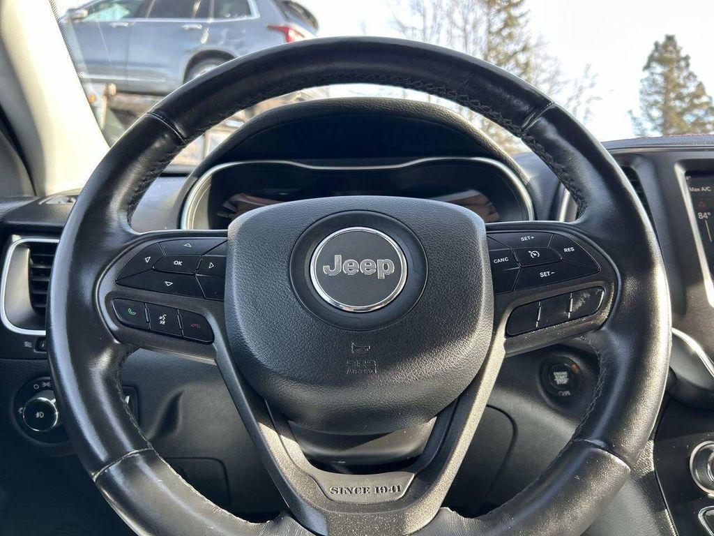 used 2019 Jeep Cherokee car, priced at $15,920