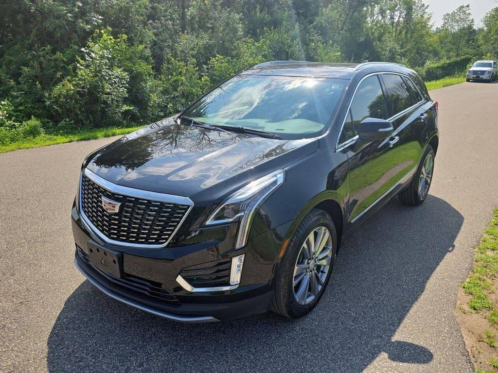 used 2024 Cadillac XT5 car, priced at $34,495