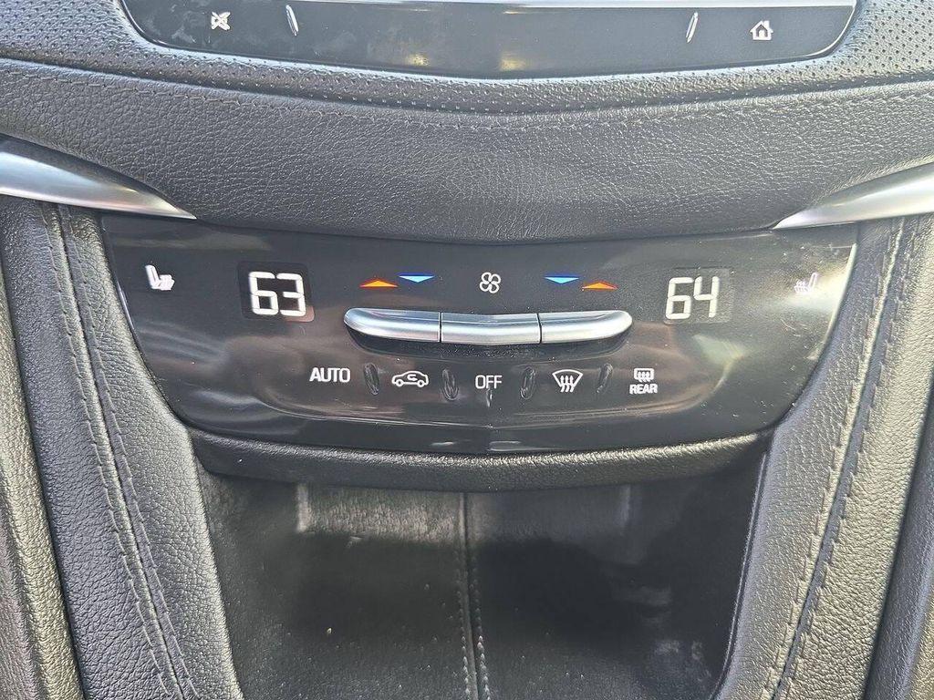 used 2024 Cadillac XT5 car, priced at $34,495