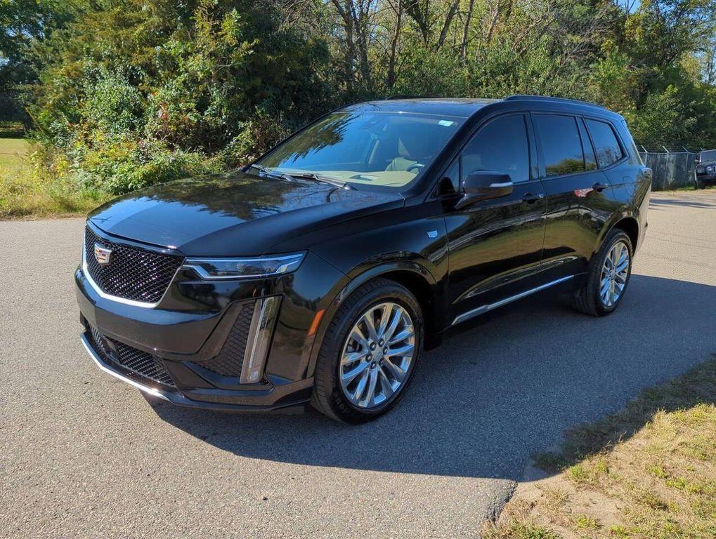 used 2020 Cadillac XT6 car, priced at $27,806
