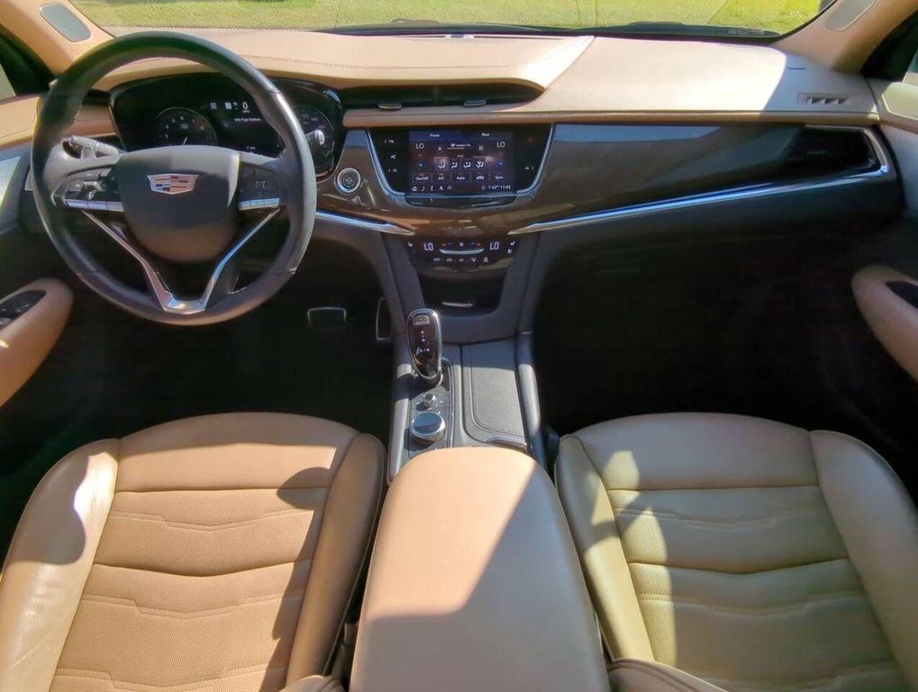 used 2020 Cadillac XT6 car, priced at $27,806