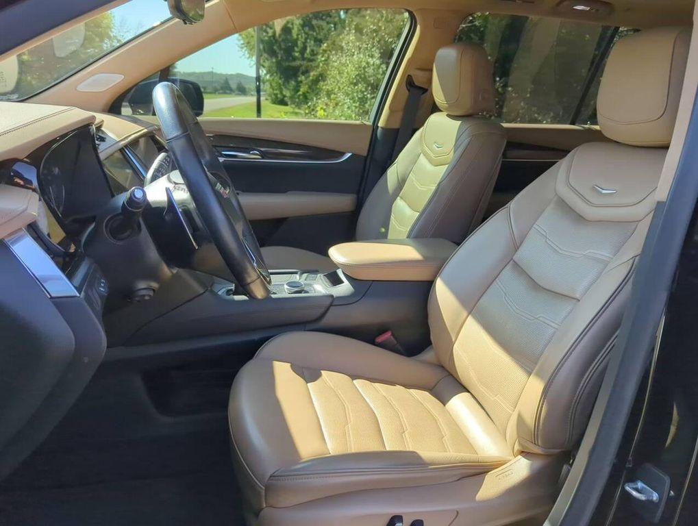 used 2020 Cadillac XT6 car, priced at $27,806