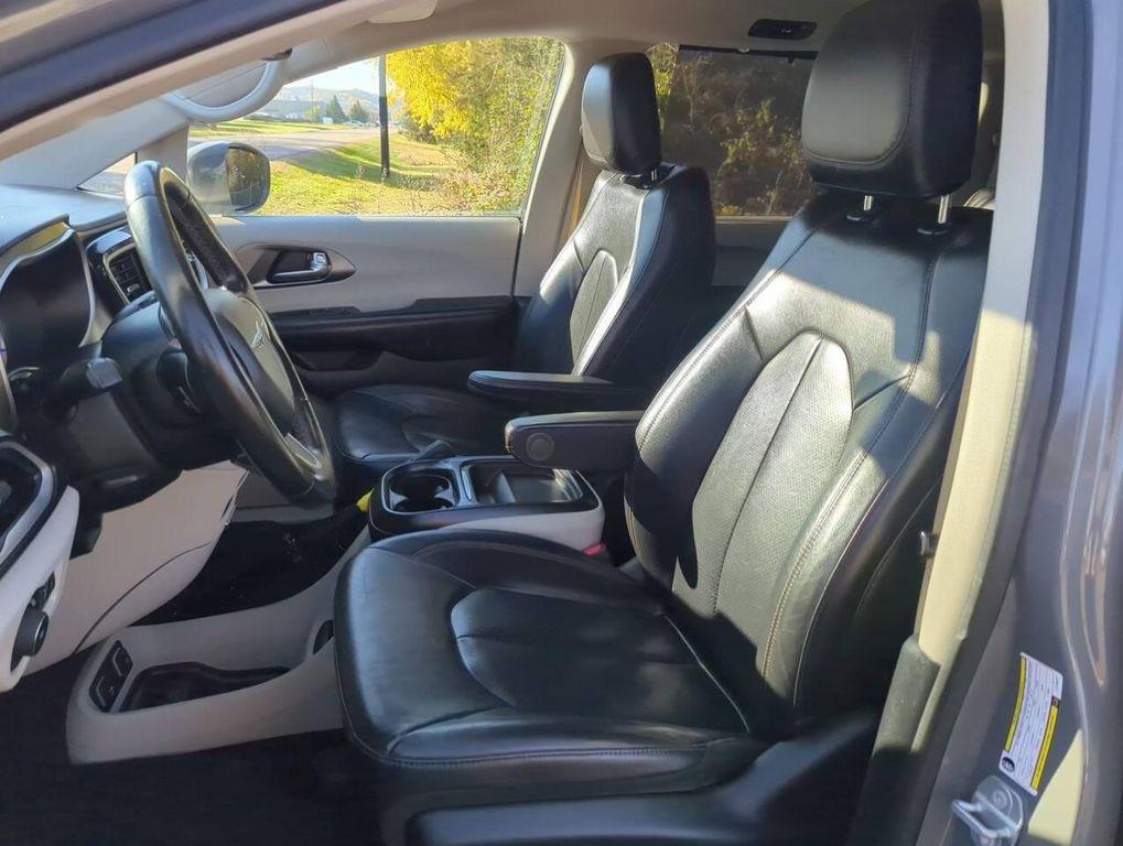 used 2020 Chrysler Pacifica Hybrid car, priced at $19,495