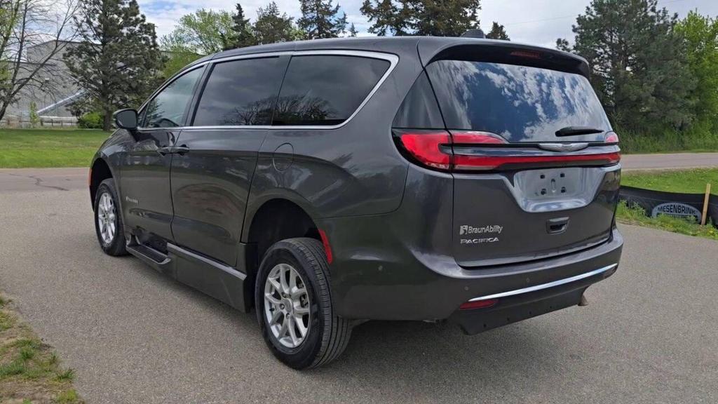 used 2023 Chrysler Pacifica car, priced at $34,695