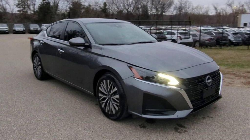 used 2023 Nissan Altima car, priced at $17,724