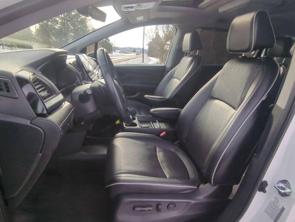 used 2023 Honda Odyssey car, priced at $31,995