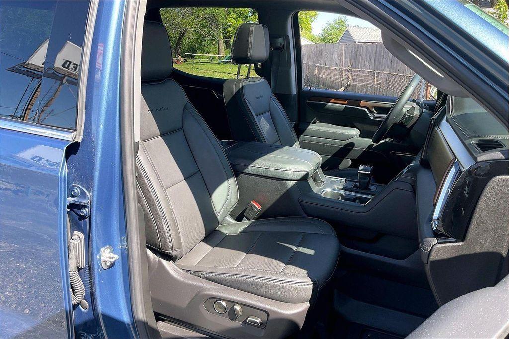 used 2024 GMC Sierra 1500 car, priced at $57,900