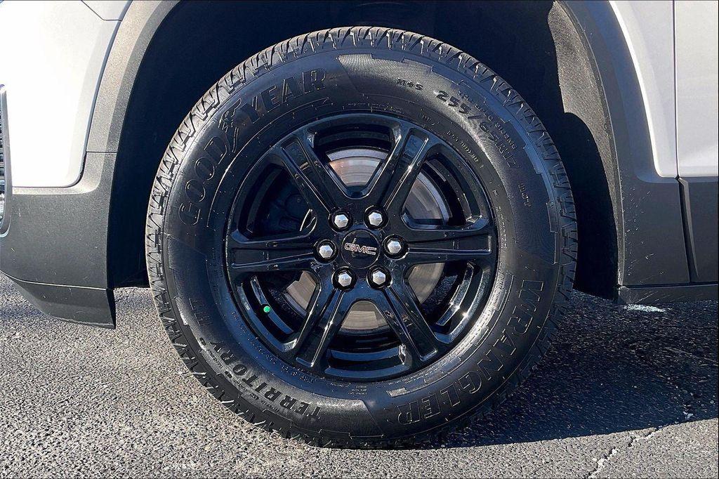 used 2023 GMC Acadia car, priced at $27,500