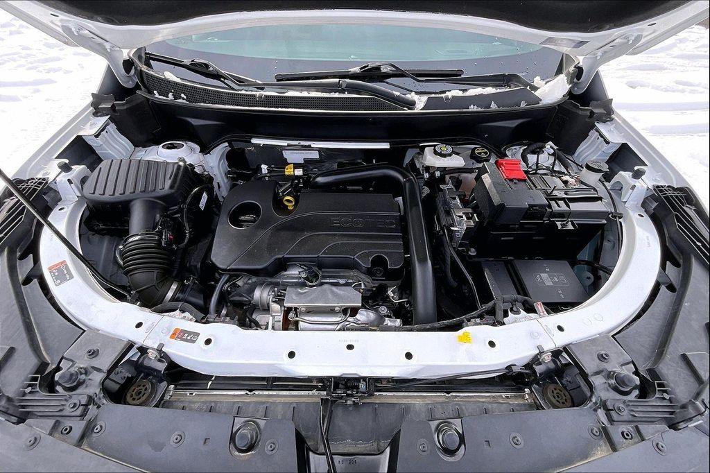 used 2025 Chevrolet Equinox car, priced at $24,500