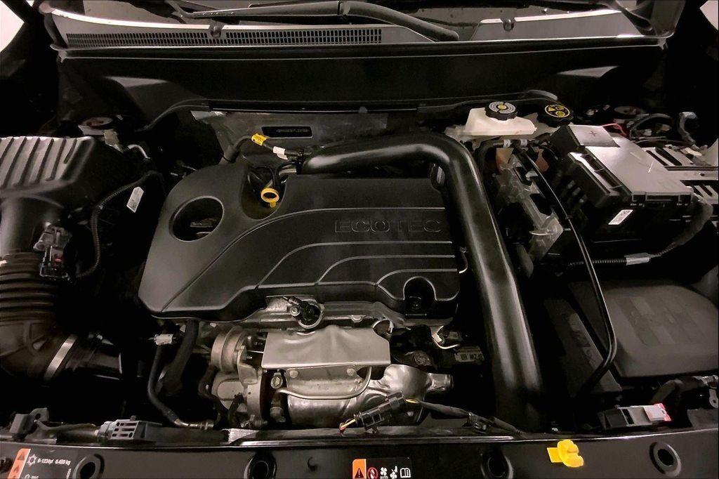 used 2023 Chevrolet Equinox car, priced at $18,900