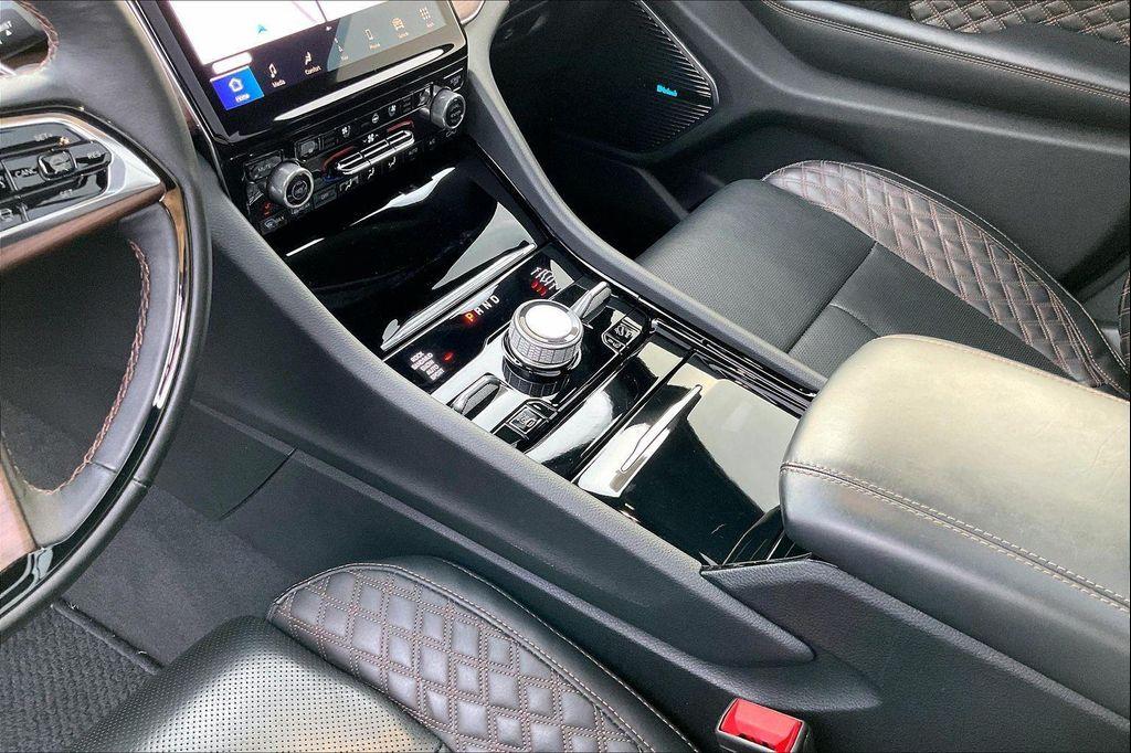 used 2023 Jeep Grand Cherokee car, priced at $34,900