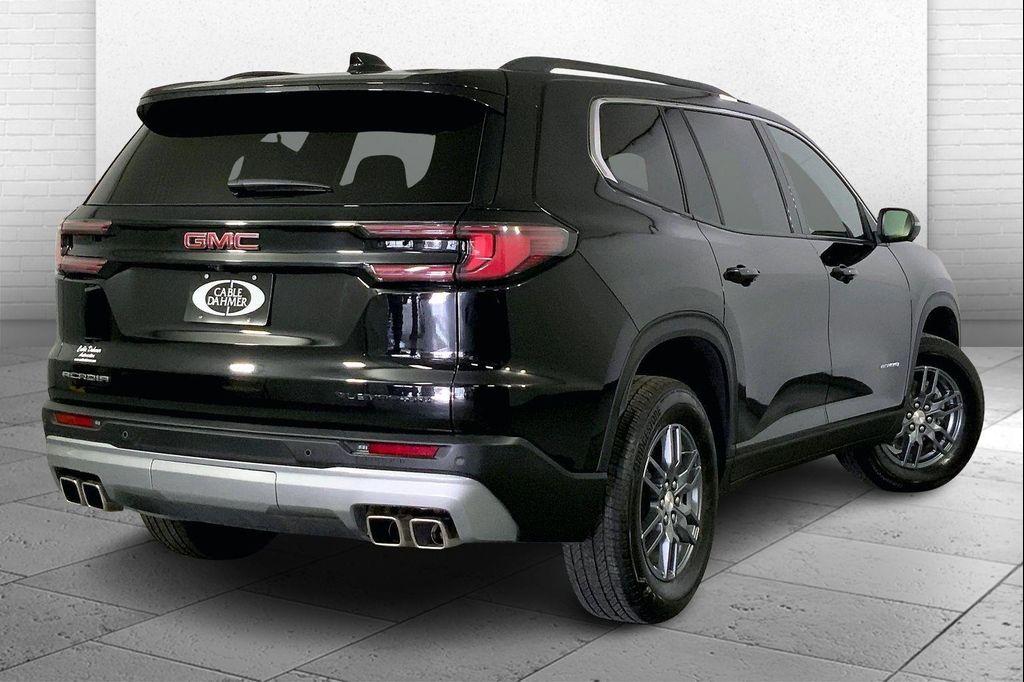 used 2025 GMC Acadia car, priced at $29,000