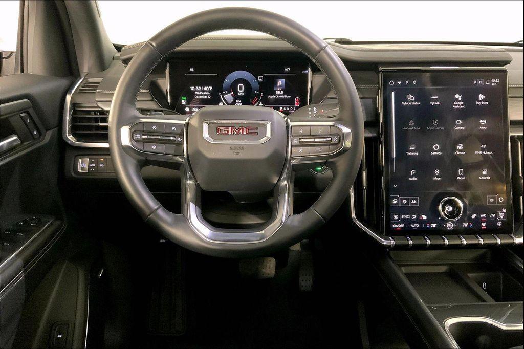 used 2025 GMC Acadia car, priced at $29,000