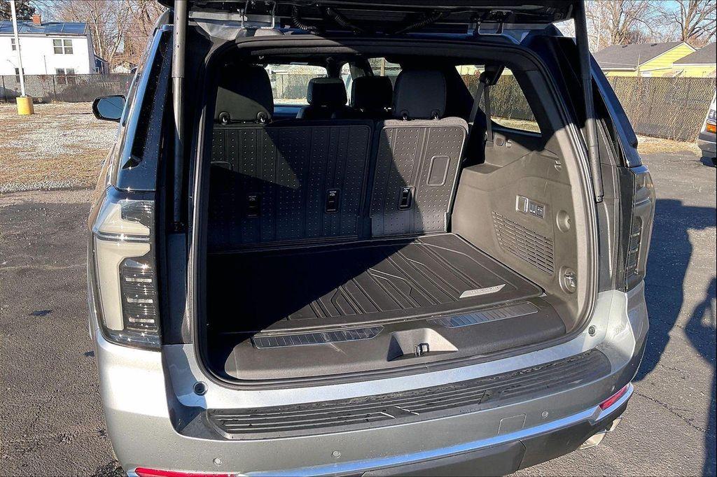 new 2026 Chevrolet Suburban car, priced at $91,395