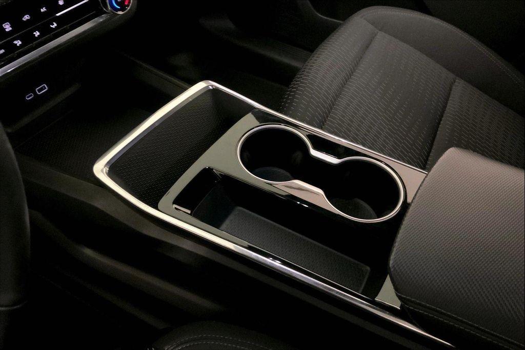 used 2025 Chevrolet Equinox car, priced at $24,750